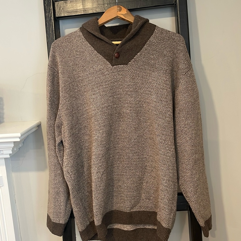 Jos.A Bank wool men’s sweater size XL